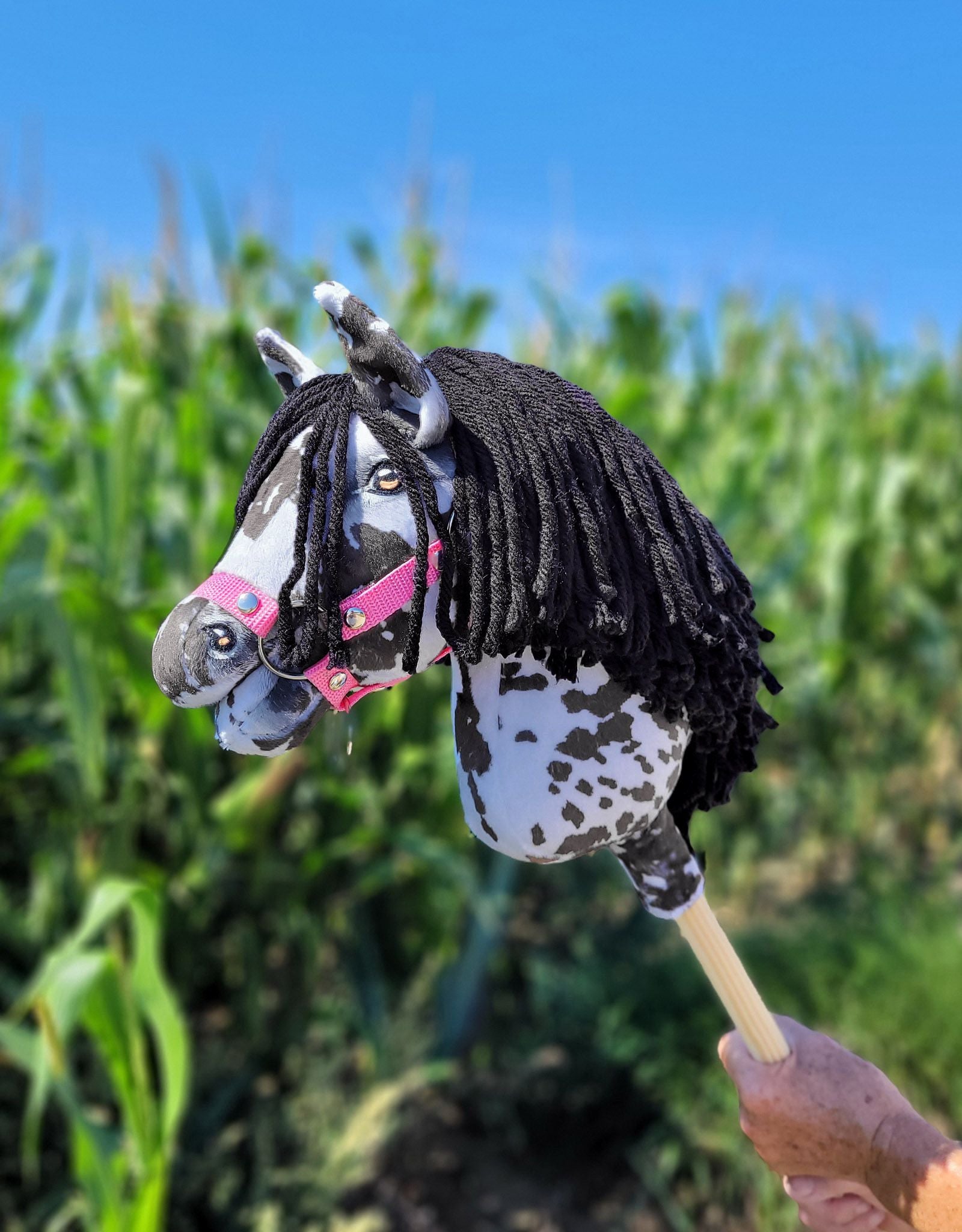 Horse on a stick Super Hobby Horse Premium - leopard with a black mane A4