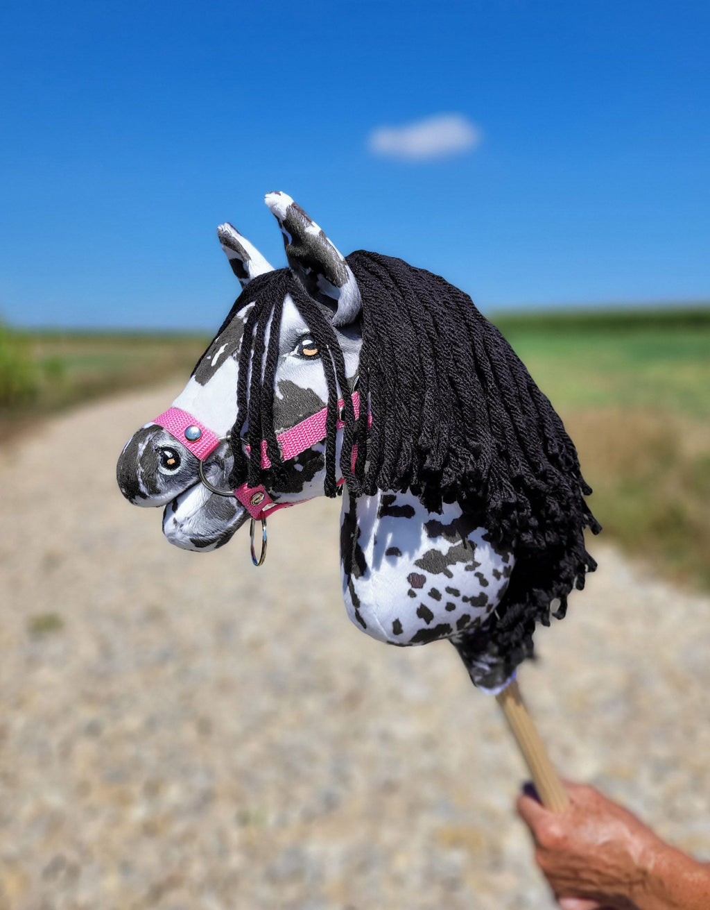 Horse on a stick Super Hobby Horse Premium - leopard with a black mane A4