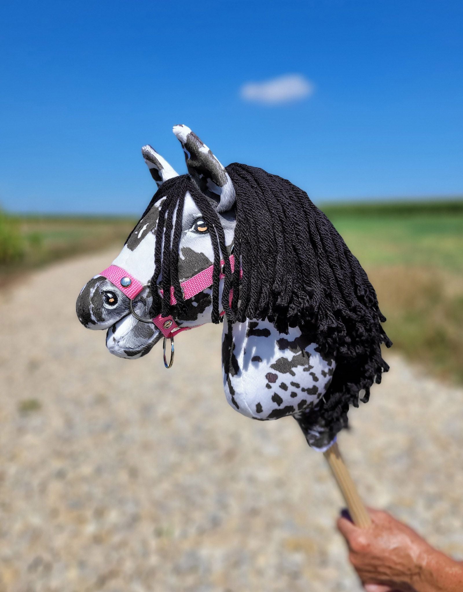 Horse on a stick Super Hobby Horse Premium - leopard with a black mane A4