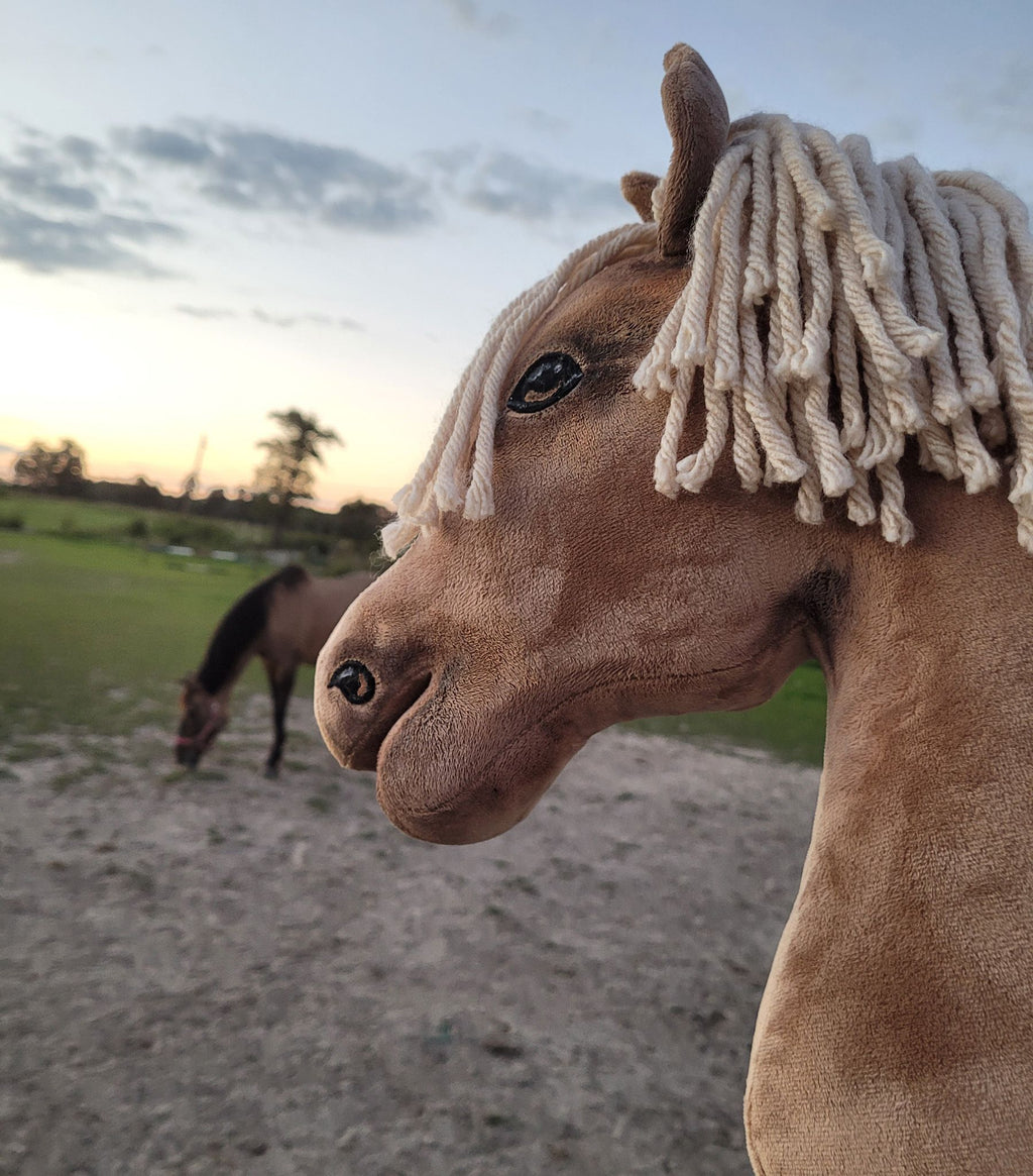 Horse on a stick Super Hobby Horse Premium - palomino horse A3