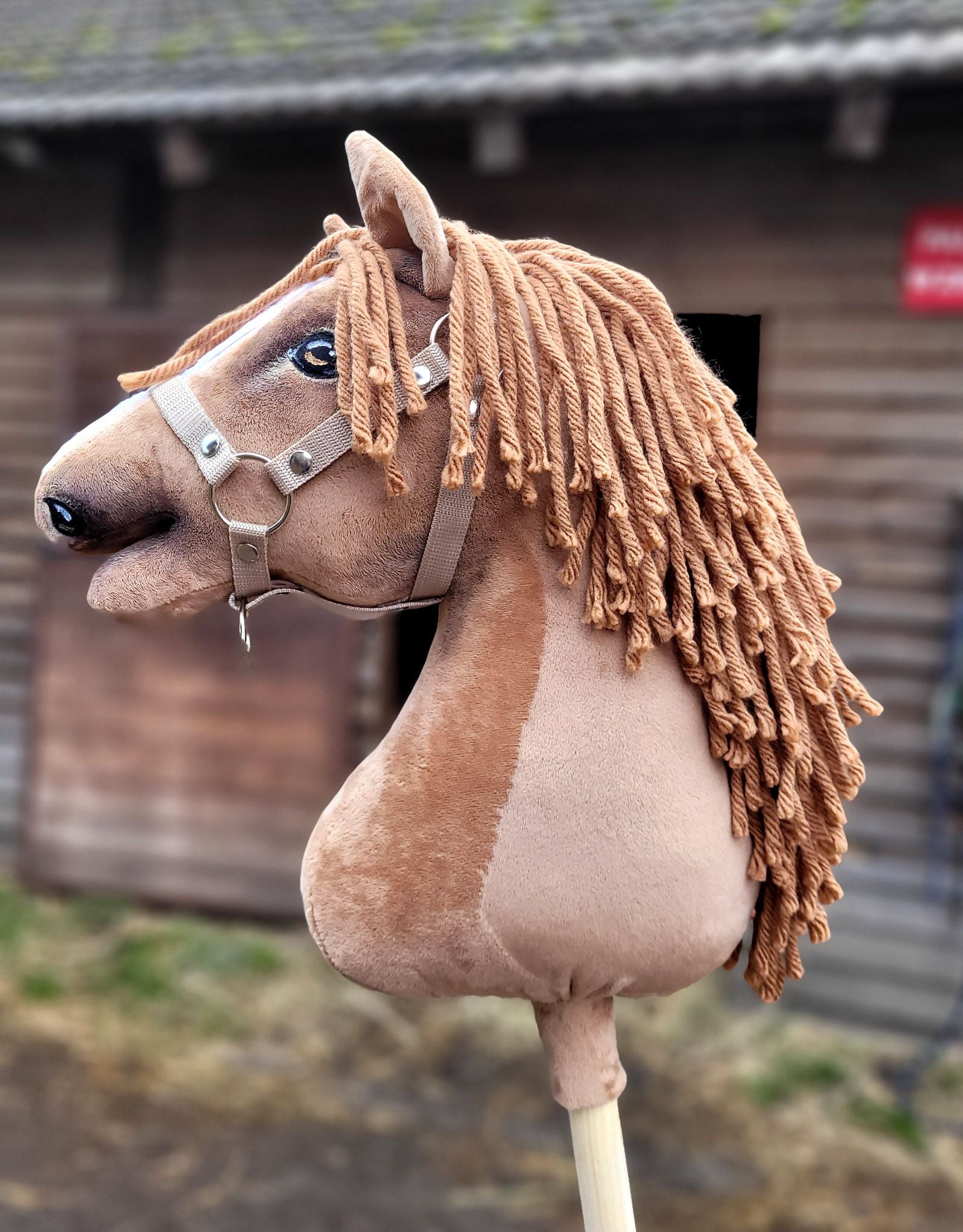Horse on a stick Super Hobby Horse Premium - light chestnut horse A3