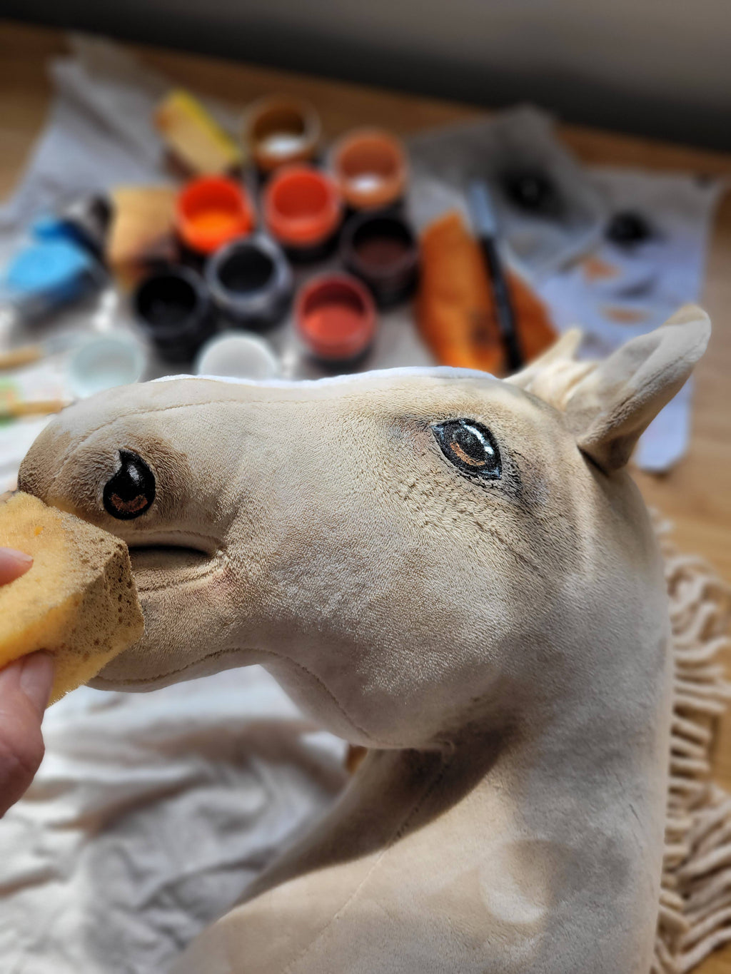 Horse on a stick Super Hobby Horse Premium - cremello horse A4