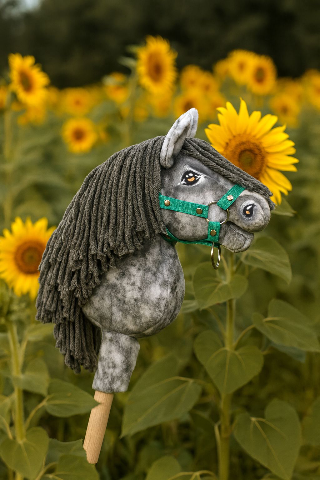 Horse on a stick Super Hobby Horse Premium  dapple grey horse with a grey mane A5