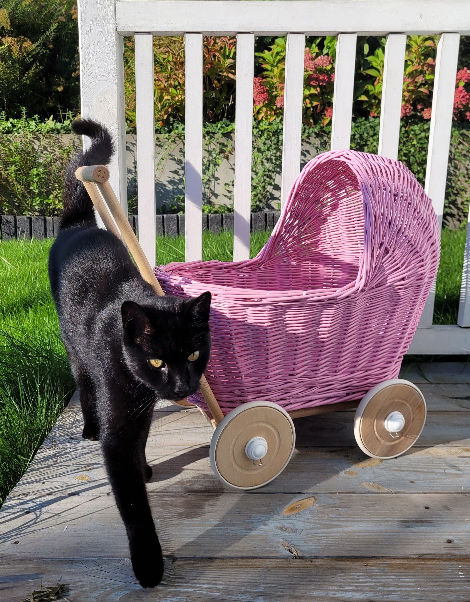 Wicker doll pushchair - pink