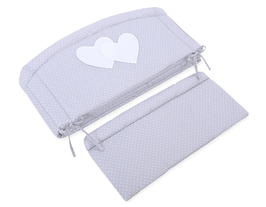 Universal crib rail bumper XXL - Hearts white polka dots on grey