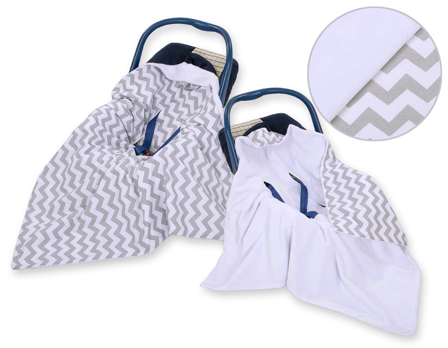 Big double-sided car seat blanket for babies - Chevron grey