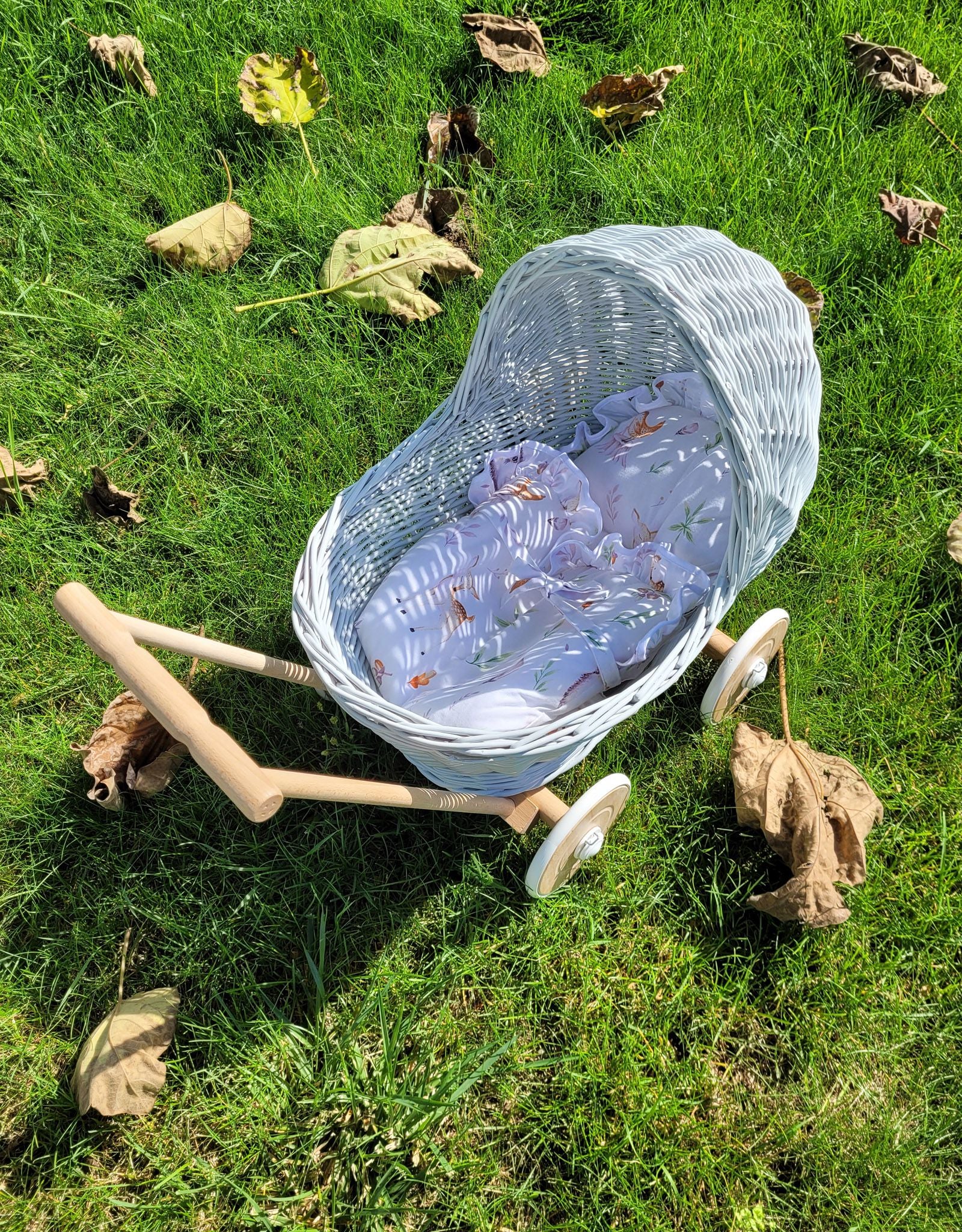 Wicker doll pushchair - grey