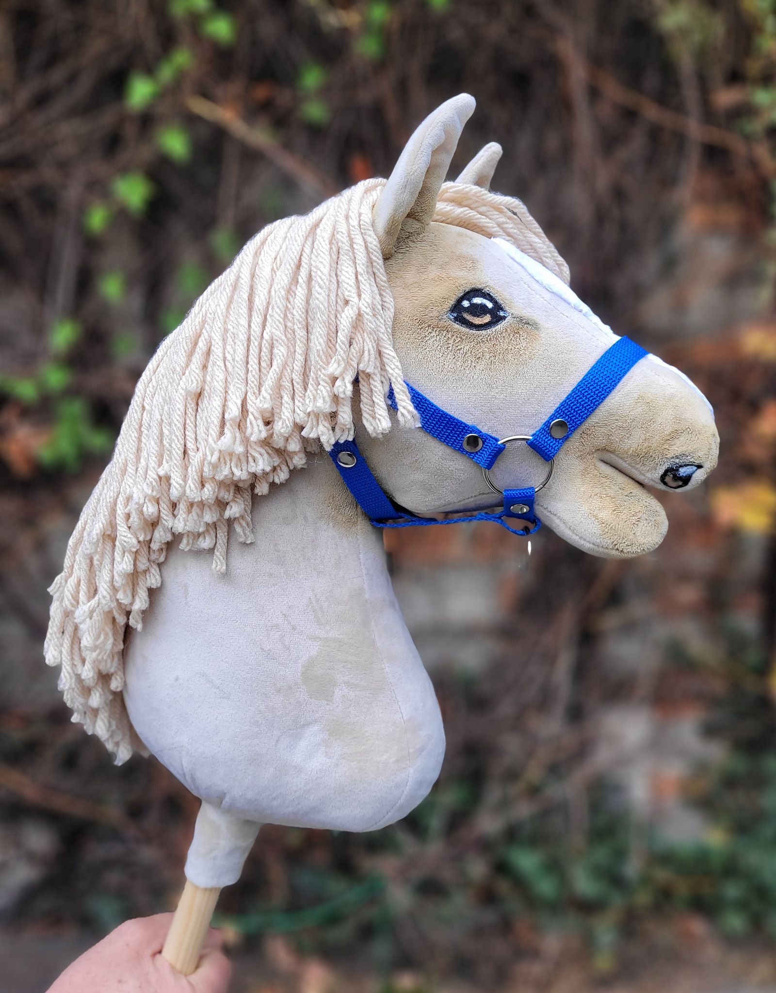 Horse on a stick Super Hobby Horse Premium - cremello horse A3