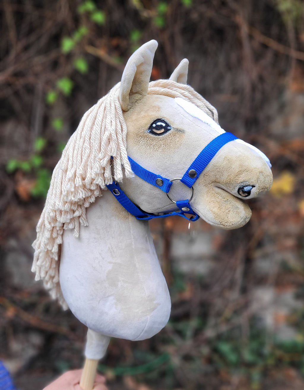 Horse on a stick Super Hobby Horse Premium - cremello horse A3