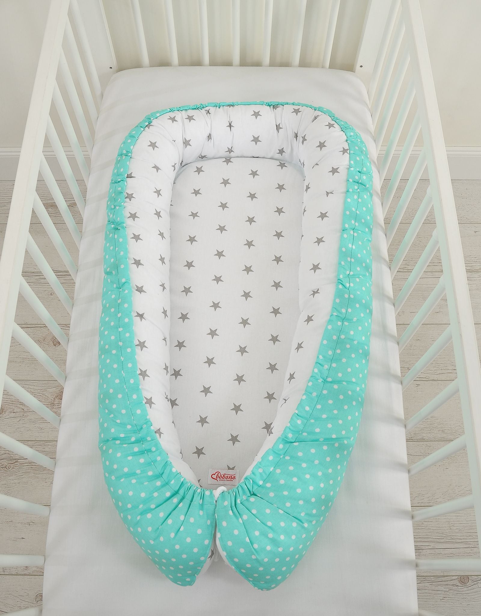 Baby nest double-sided Premium Cocoon for infants BOBONO- grey stars/ dots on mint
