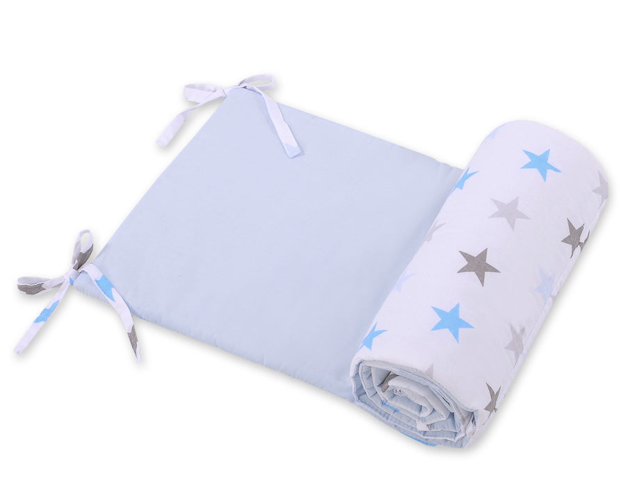 Universal bumper for cot - gray -blue stars