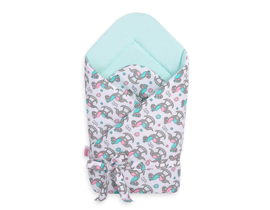 Double-sided baby nest with bow - rocking horses