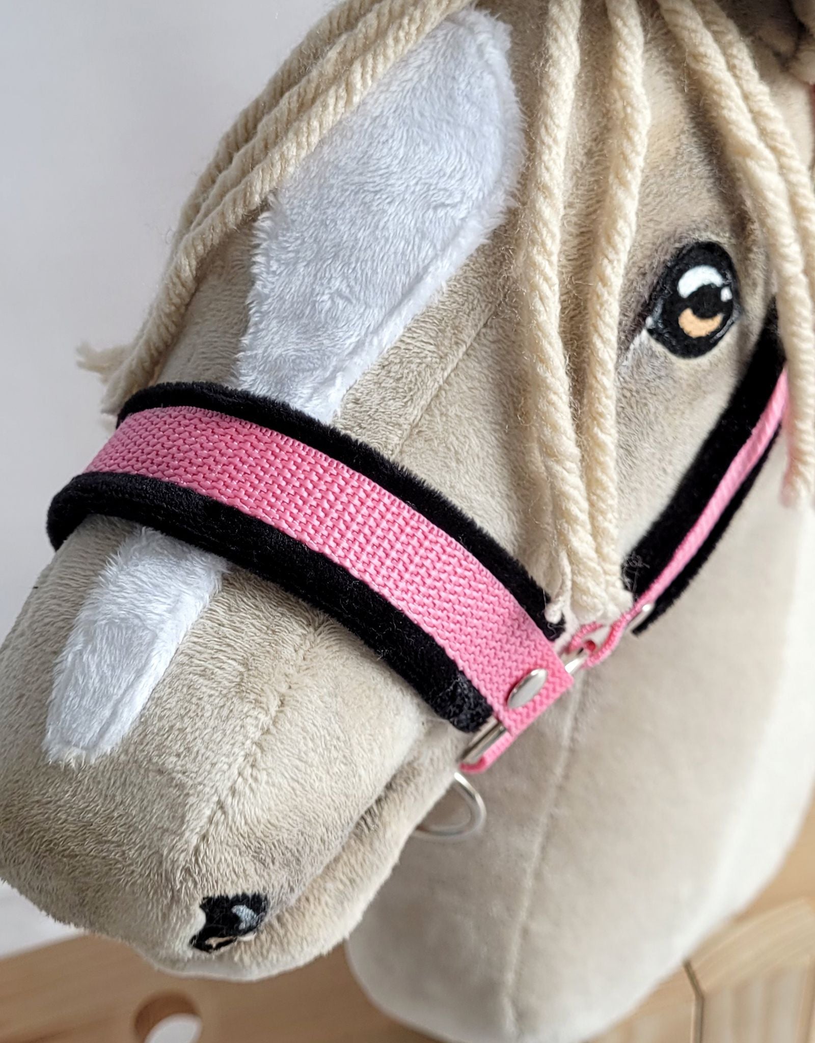 The adjustable halter for Hobby Horse A3 - pink with black furry
