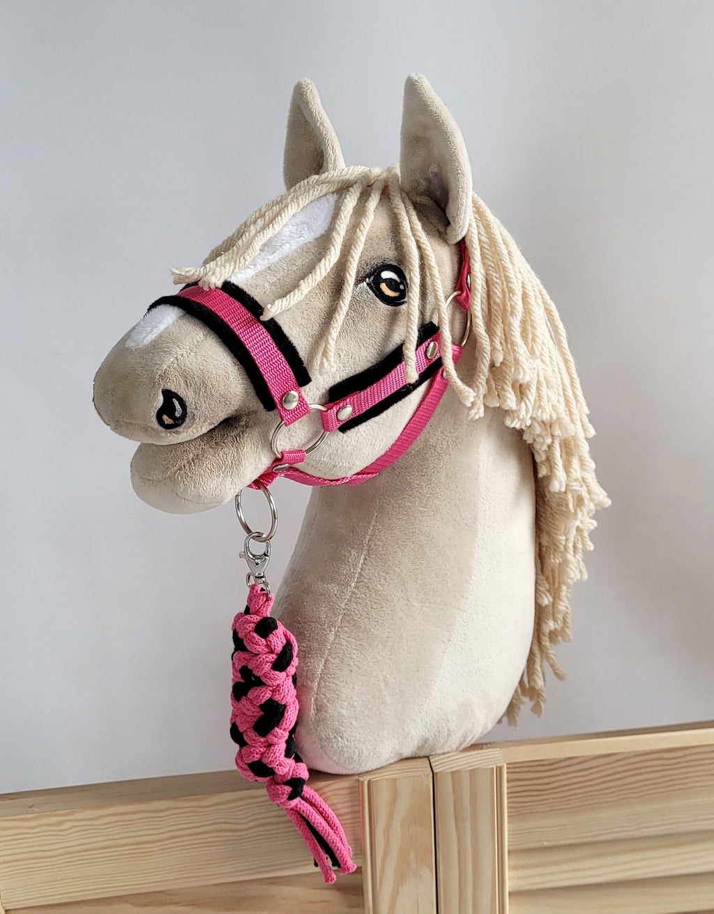 Tether for Hobby Horse made of double-twine cord - black-dark pink