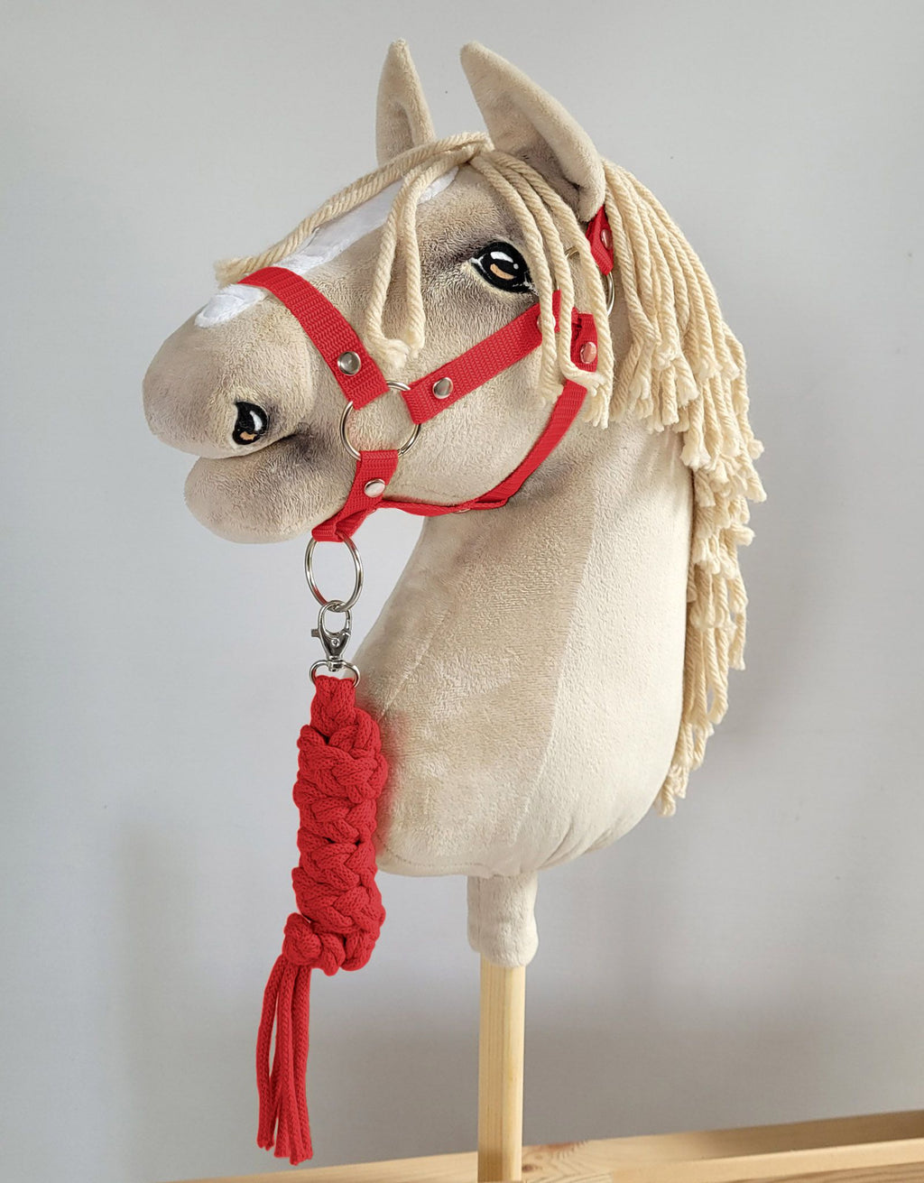 Tether for Hobby Horse made of double-twine cord - red