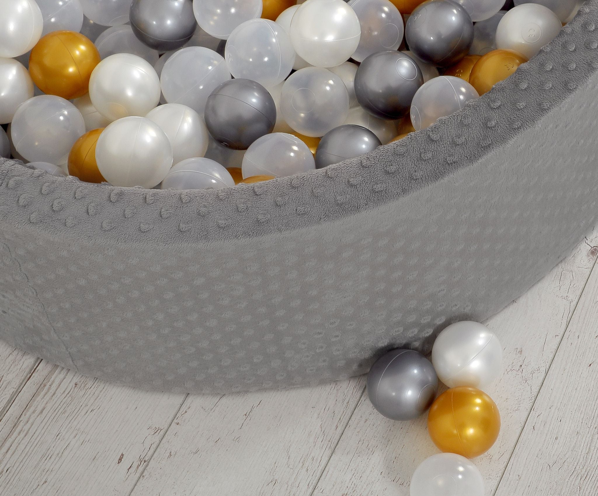 Plastic balls for the dry pool 50pcs - silver
