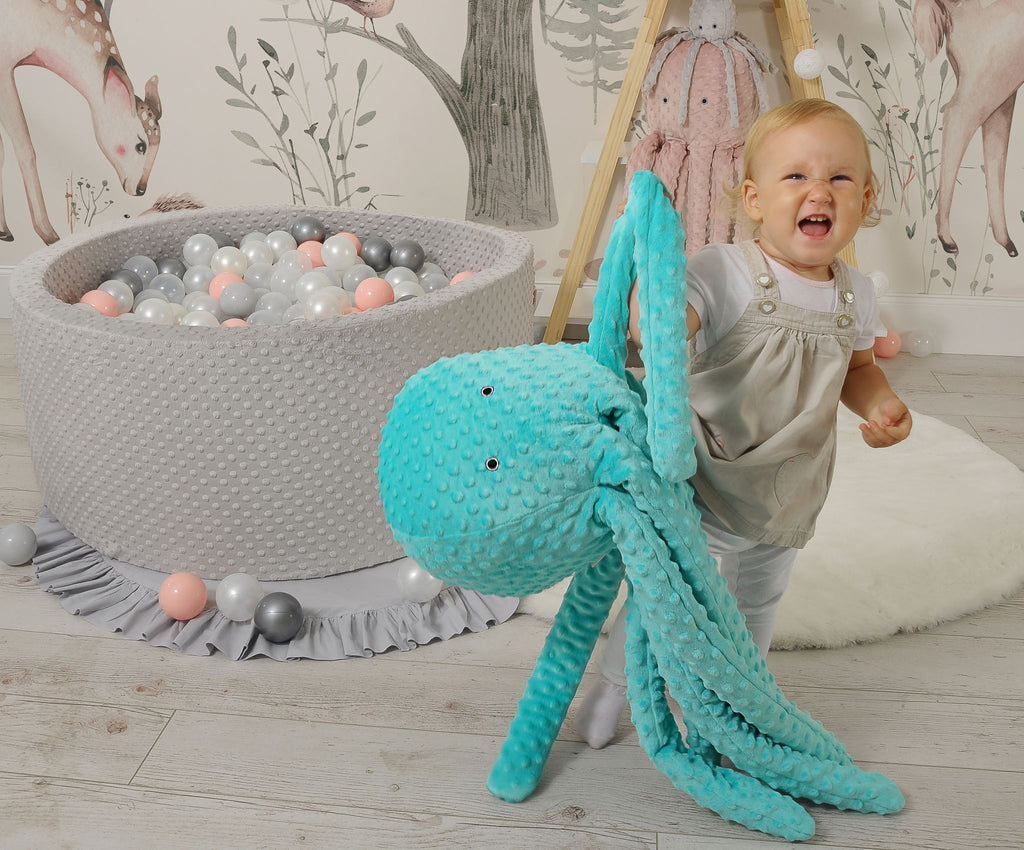 Cuddly octopus big - Mint - polka dot minky