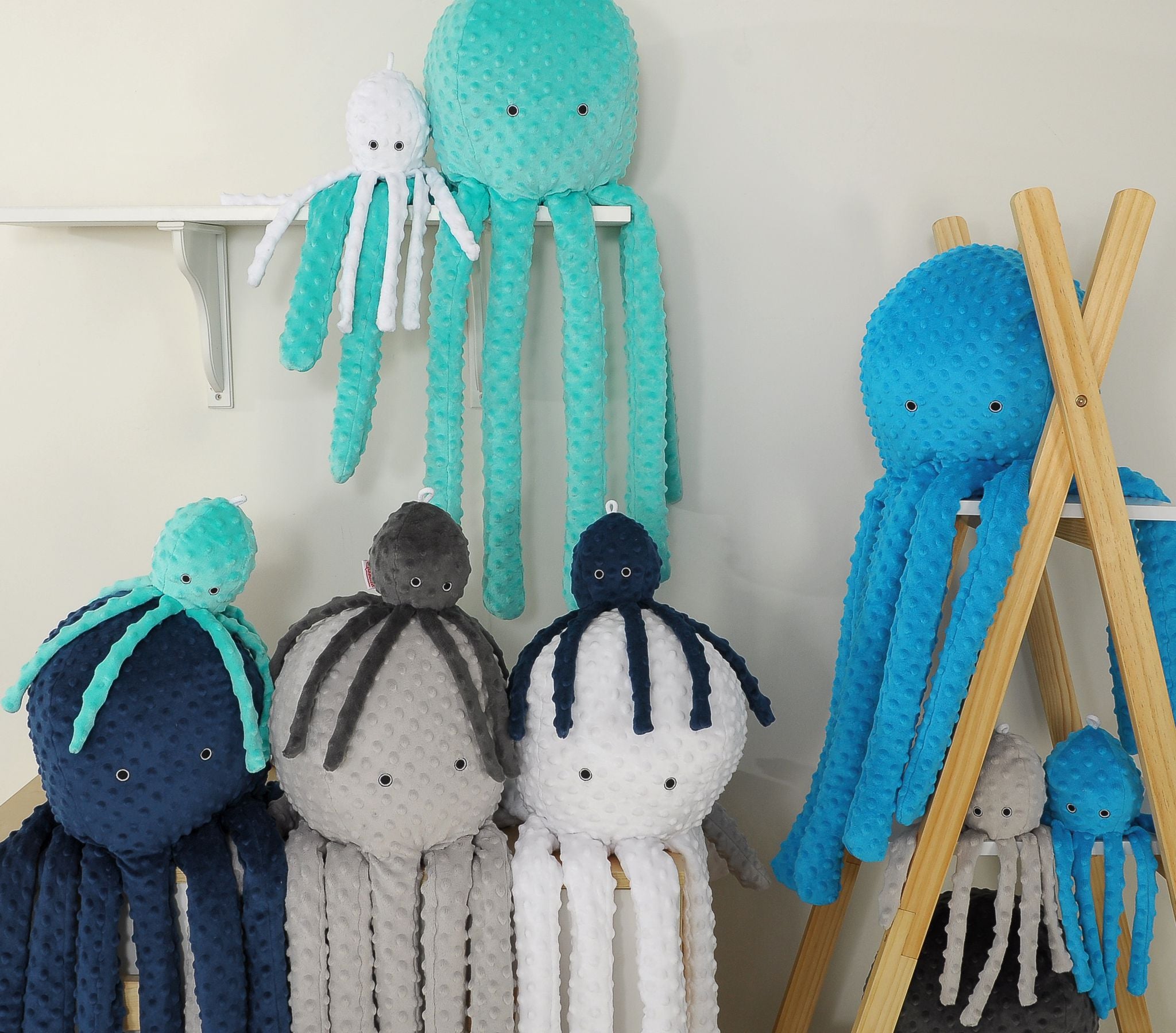 Cuddly octopus big - turquoise - polka dot minky