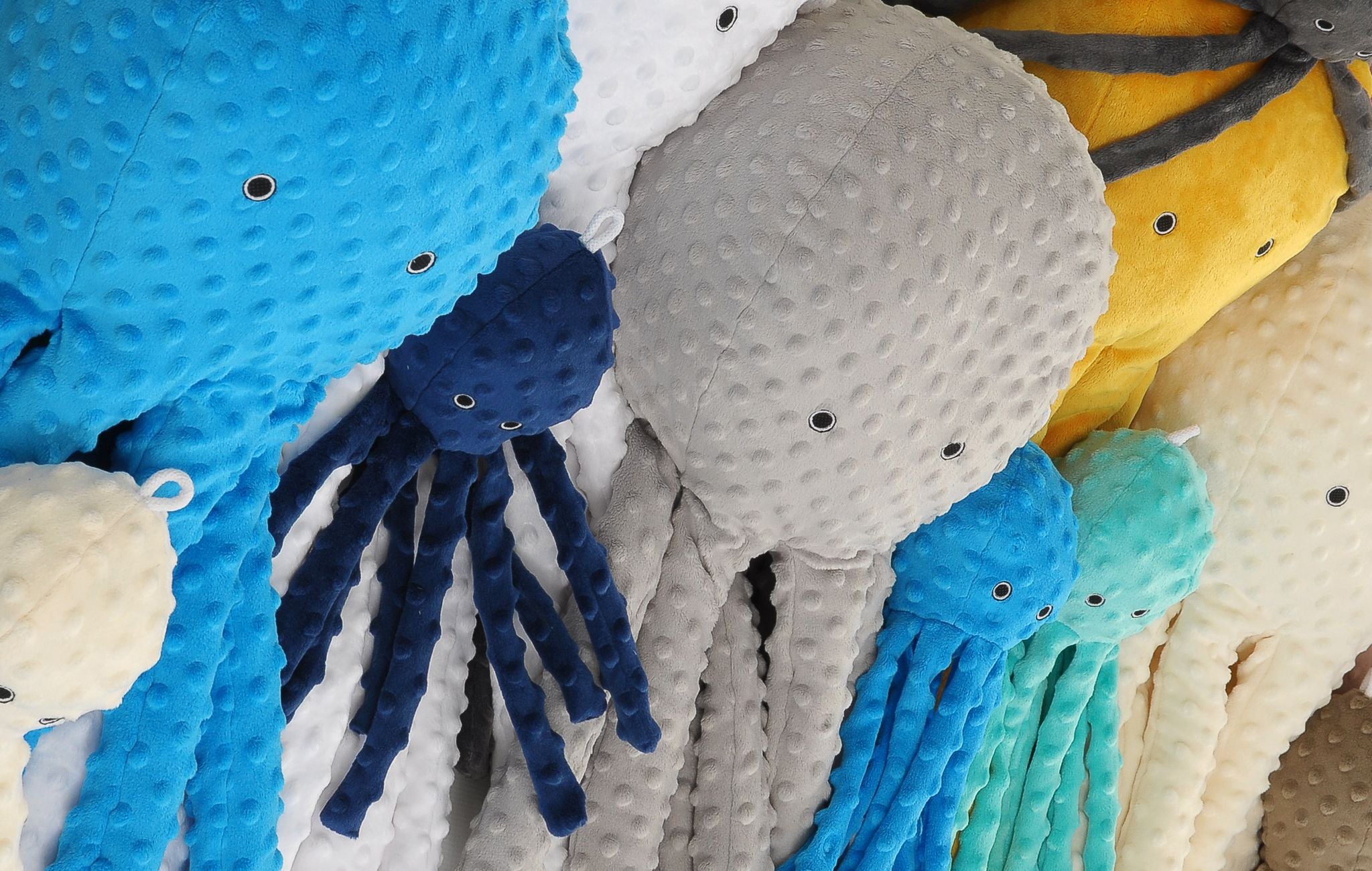 Cuddly octopus big - turquoise - polka dot minky