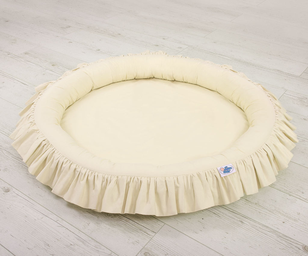 Nest with flounce - cream