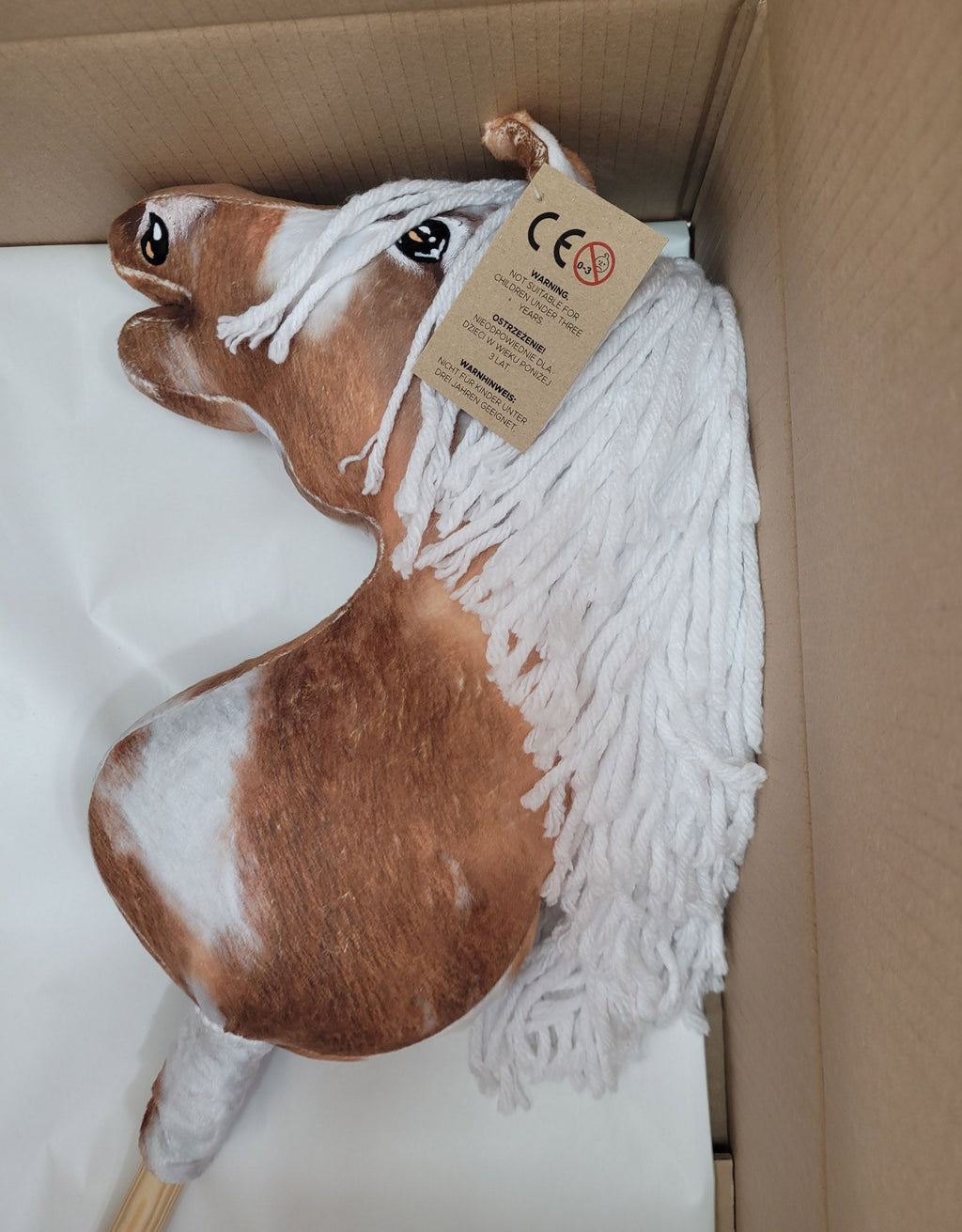 Horse on a stick Super Hobby Horse Premium - tobiano bay horse with a white mane A3