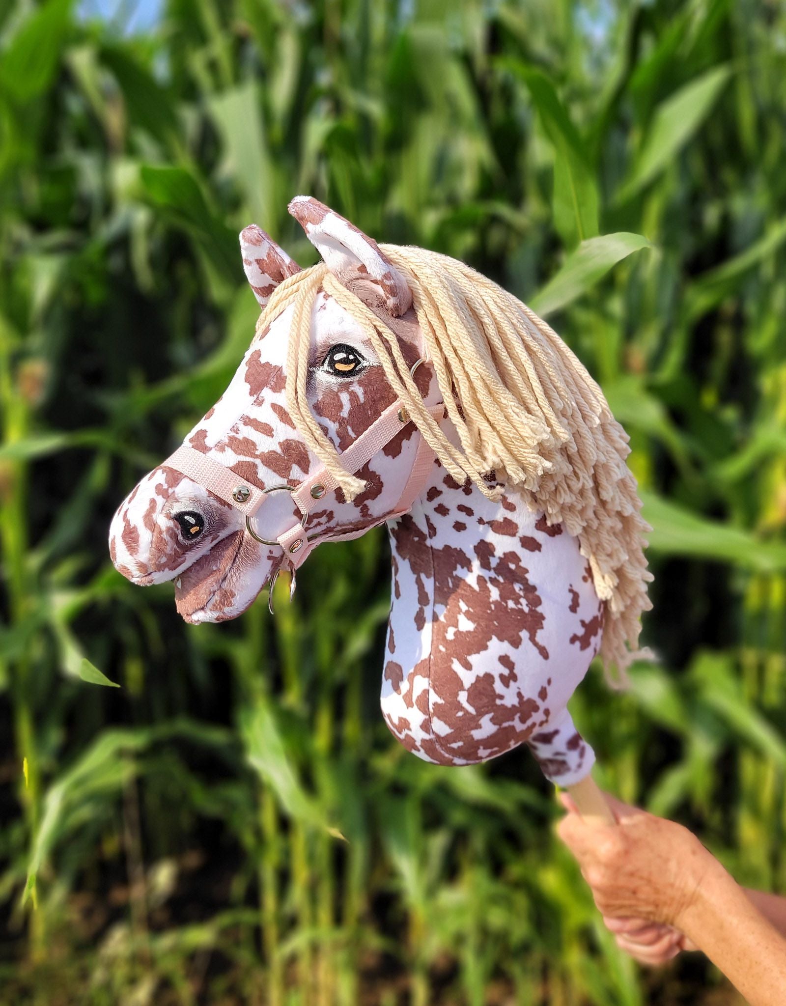 Horse on a stick Super Hobby Horse Premium - brown leopard horse with a beige mane A3