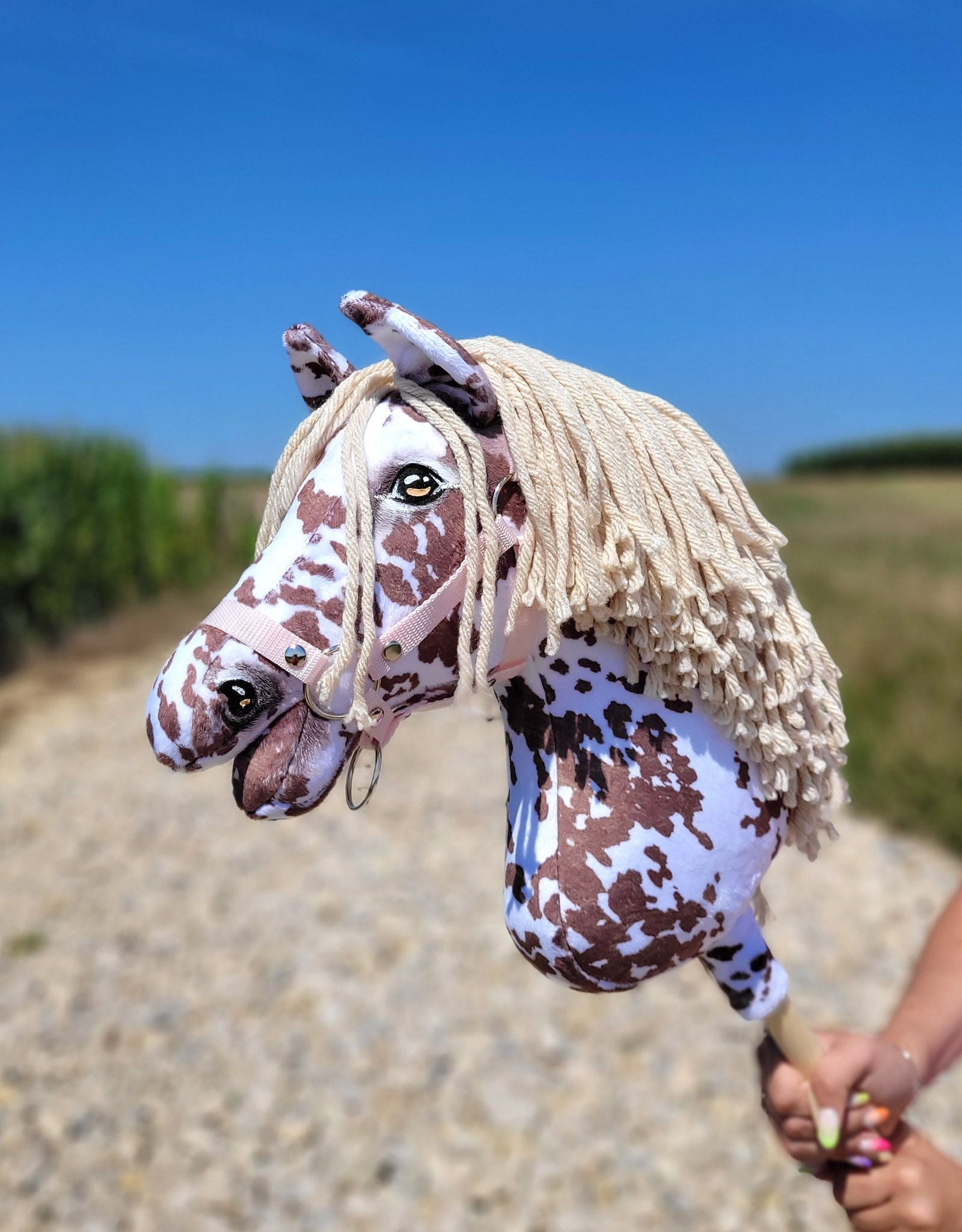 Horse on a stick Super Hobby Horse Premium - brown leopard horse with a beige mane A3