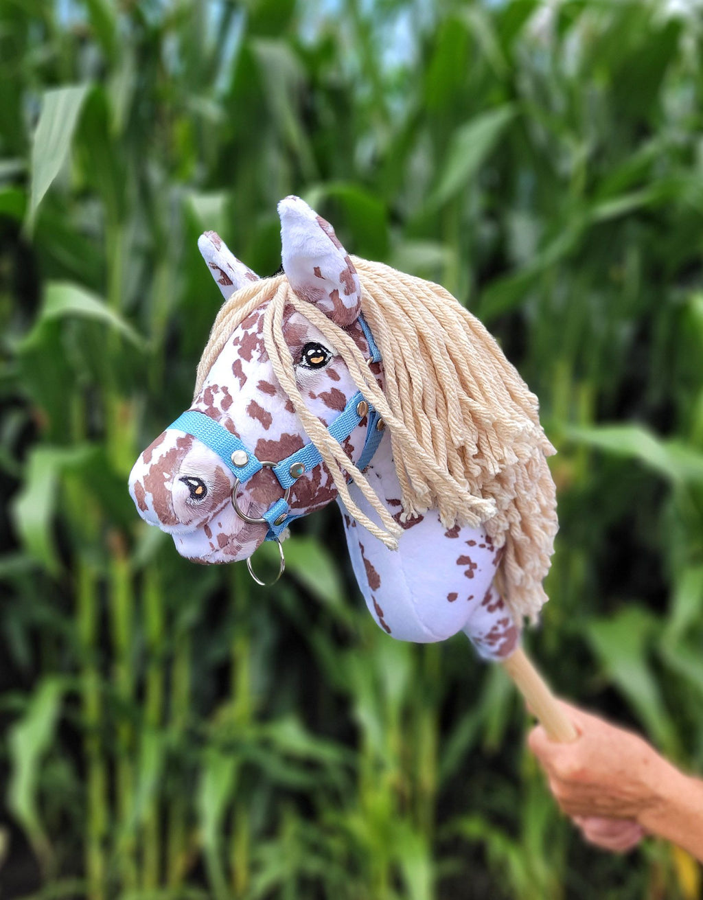 Horse on a stick Super Hobby Horse Premium - brown leopard with a beige mane A4