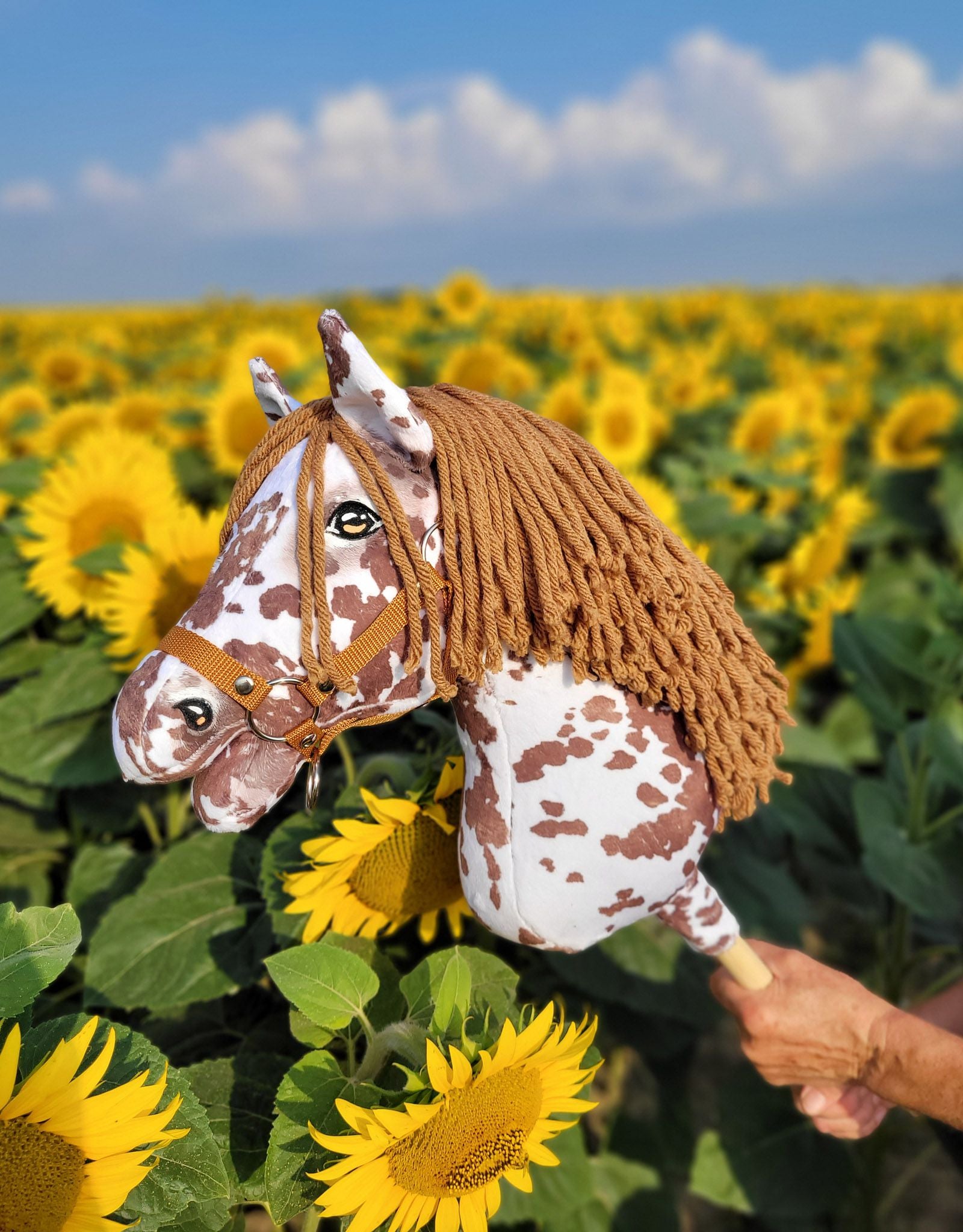 Horse on a stick Super Hobby Horse Premium - brown leopard horse with a brown mane A3