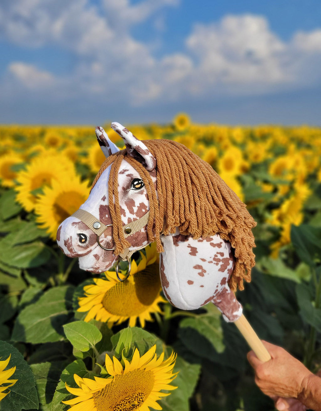 Horse on a stick Super Hobby Horse Premium - brown leopard with a brown mane A4