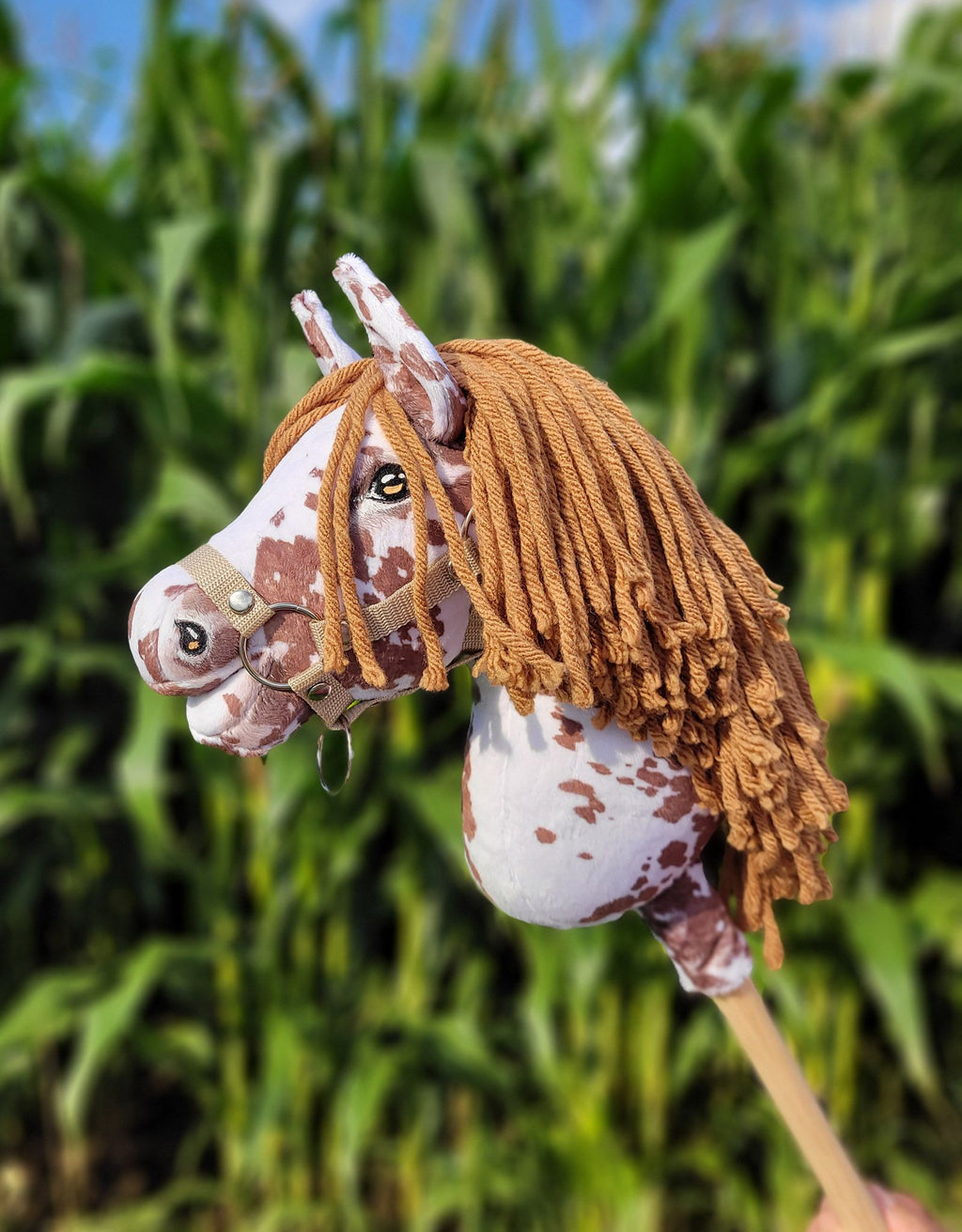 Horse on a stick Super Hobby Horse Premium - brown leopard with a brown mane A4