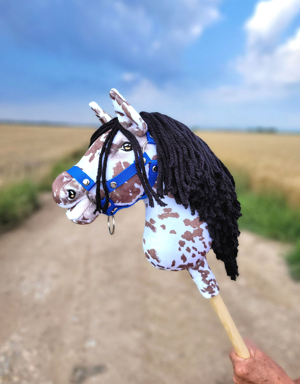 Horse on a stick Super Hobby Horse Premium - brown leopard with a black mane A4