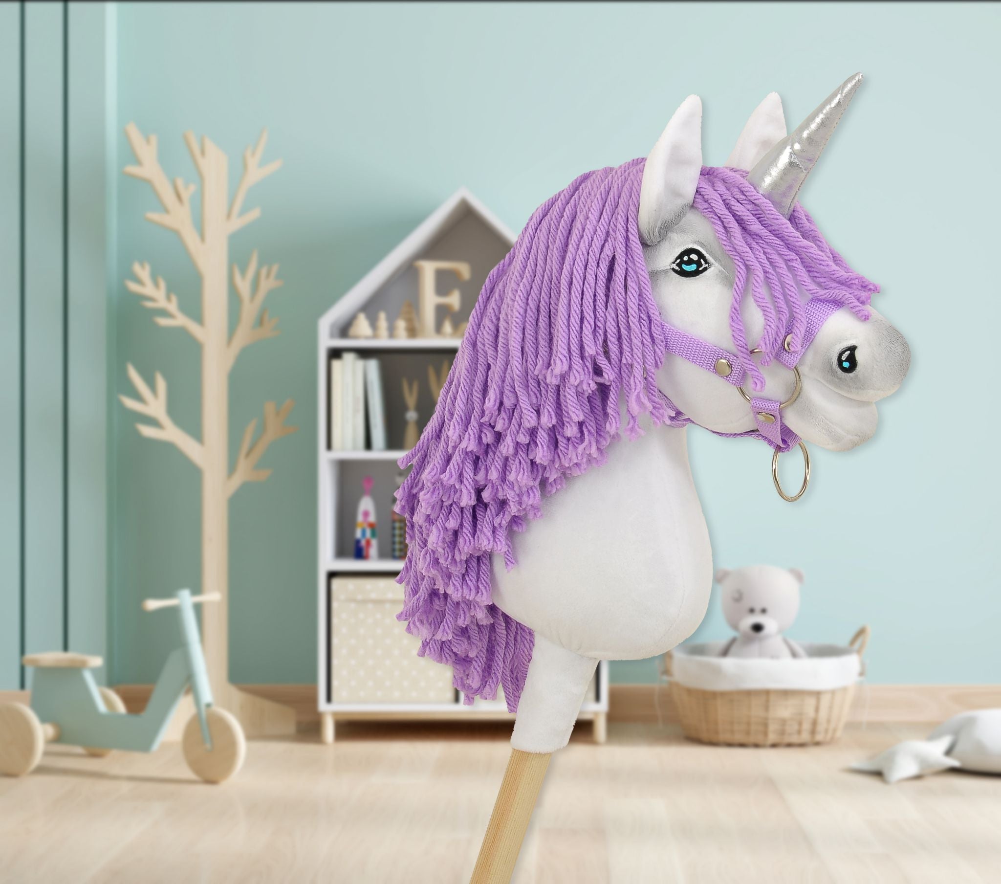 Hobby Horse Unicorn on a stick - white with lila mane and silver horn A4