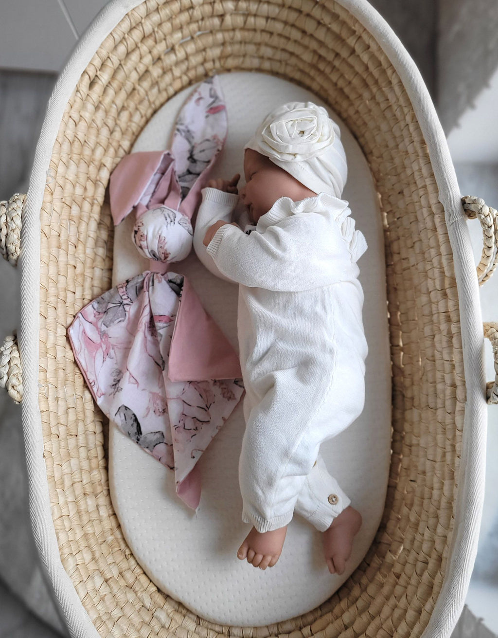 DOUDOU Soft cosy cuddly bunny blanket in cotton - Sepia roses/pastel pink