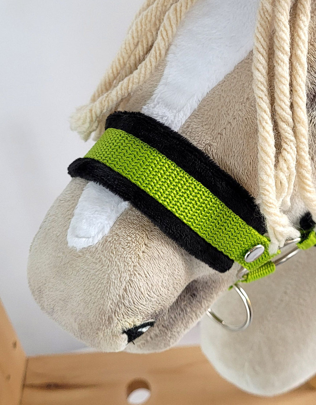 The adjustable halter for Hobby Horse A3 - lime with black furry