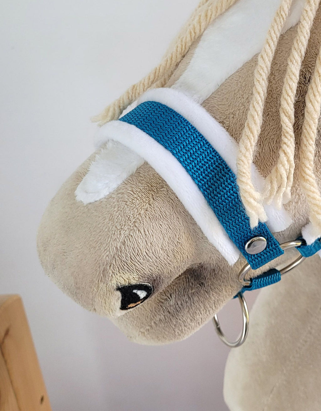 The adjustable halter for Hobby Horse A3 - turquoise with white furry