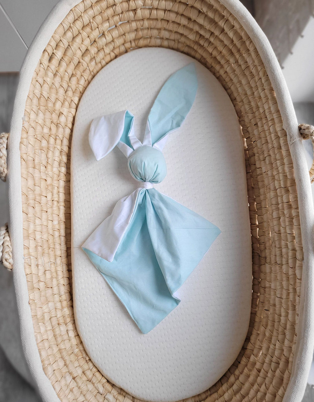 DOUDOU Soft cosy cuddly bunny blanket in cotton - Mint/ white