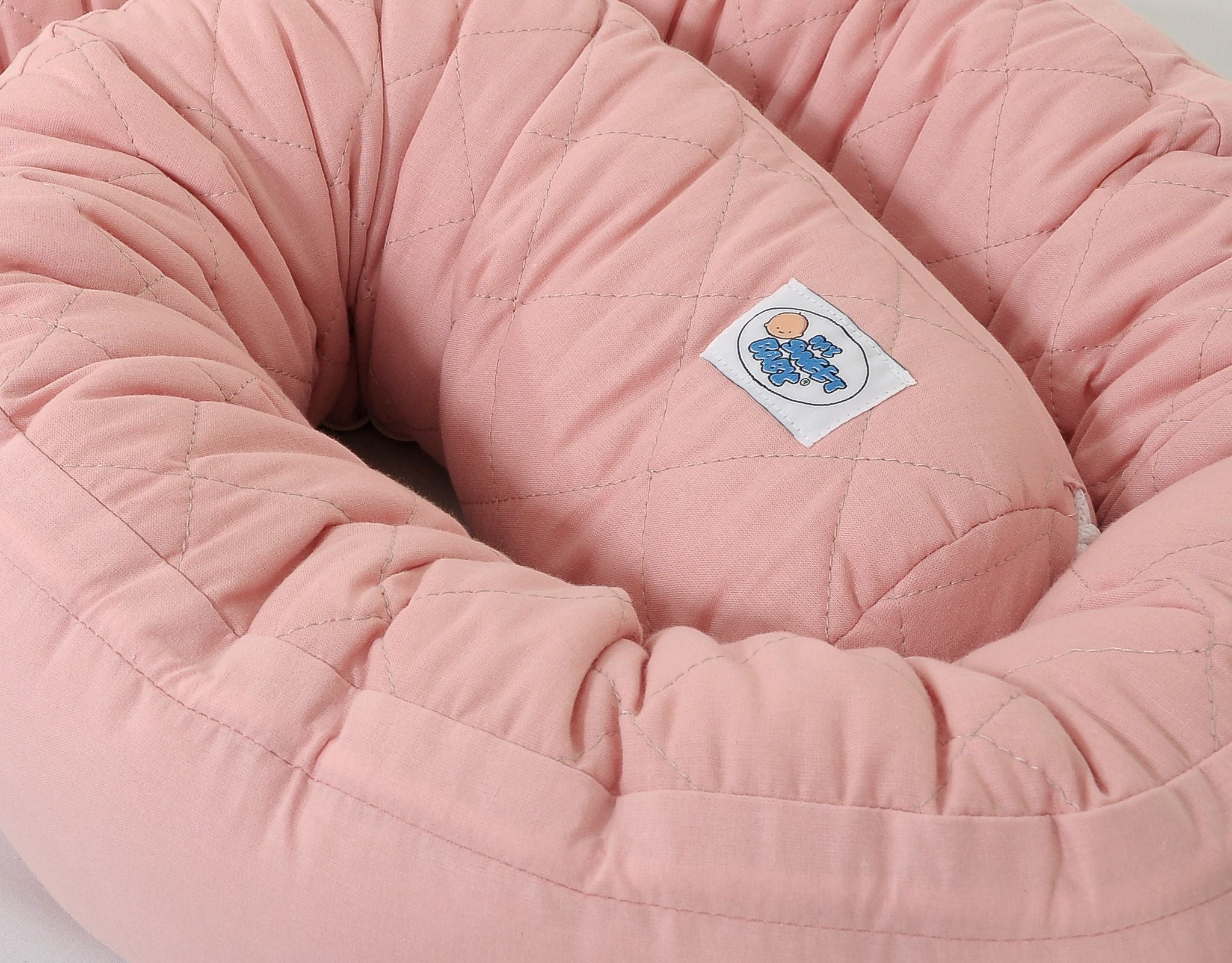2-in-1 - Baby nest quilted - snake pillow bumper - pastel pink