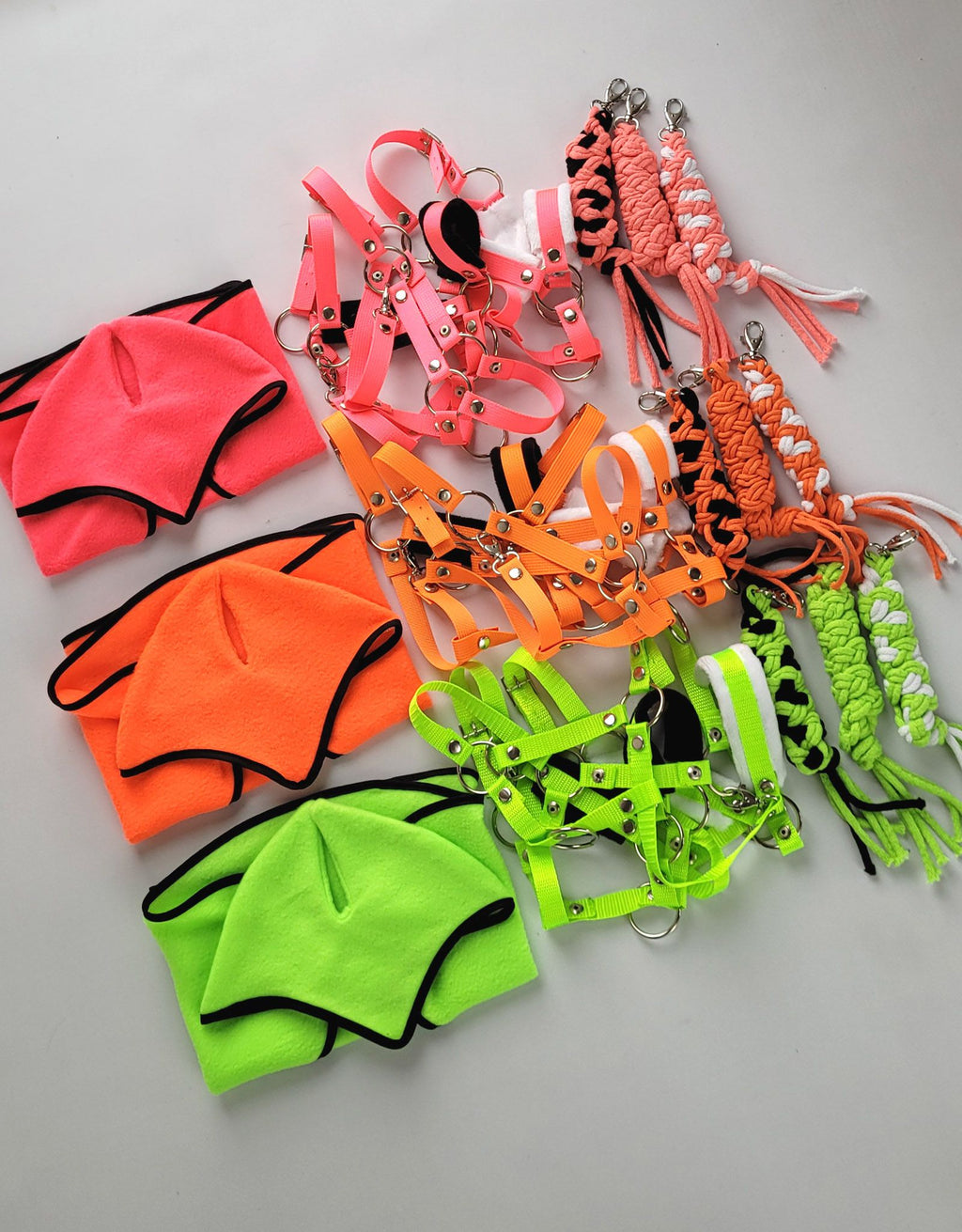 Set for Hobby Horse: the halter A3 with black furry + Tether made of cord - neon-green/ black
