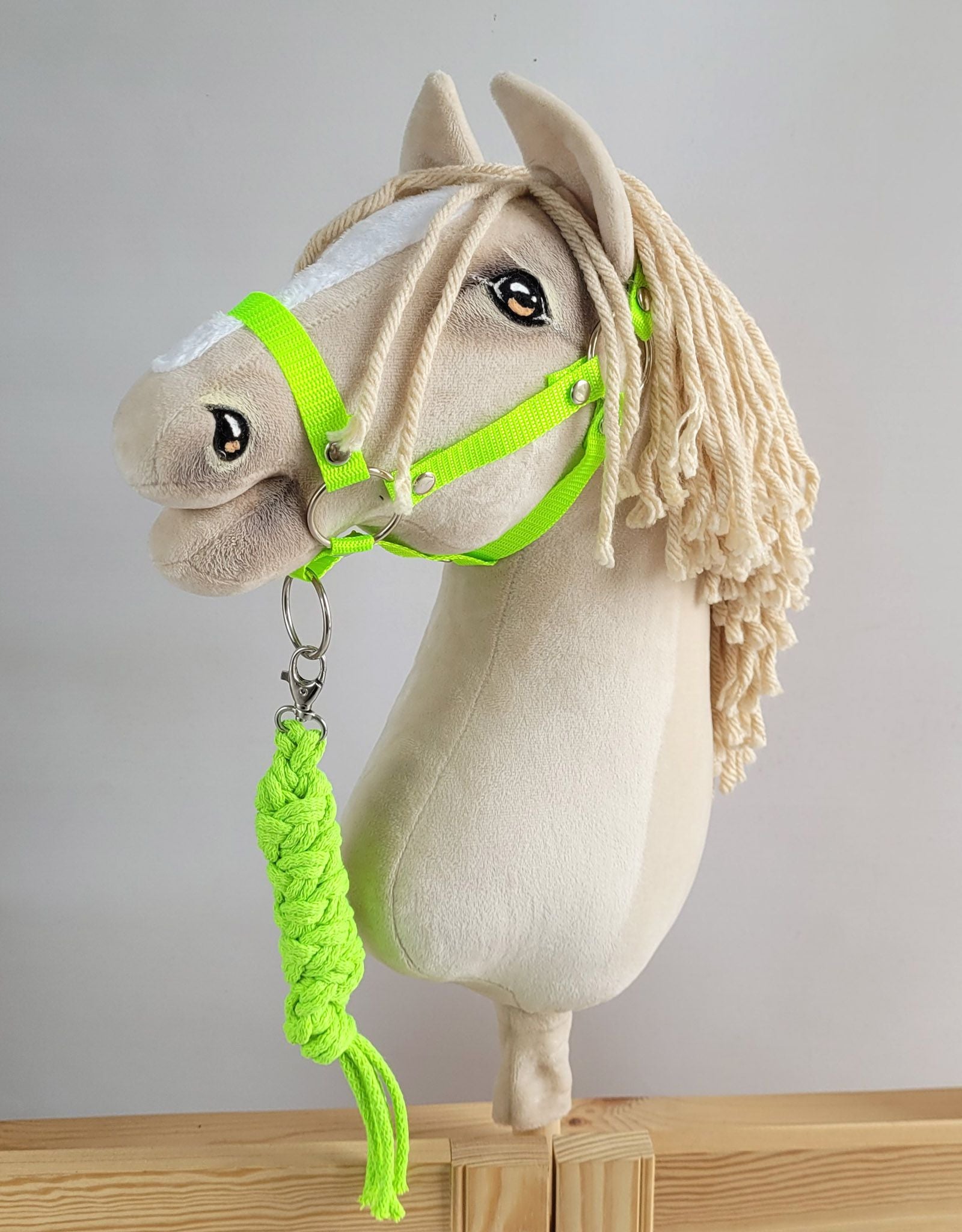 Tether for Hobby Horse made of double-twine cord - neon green