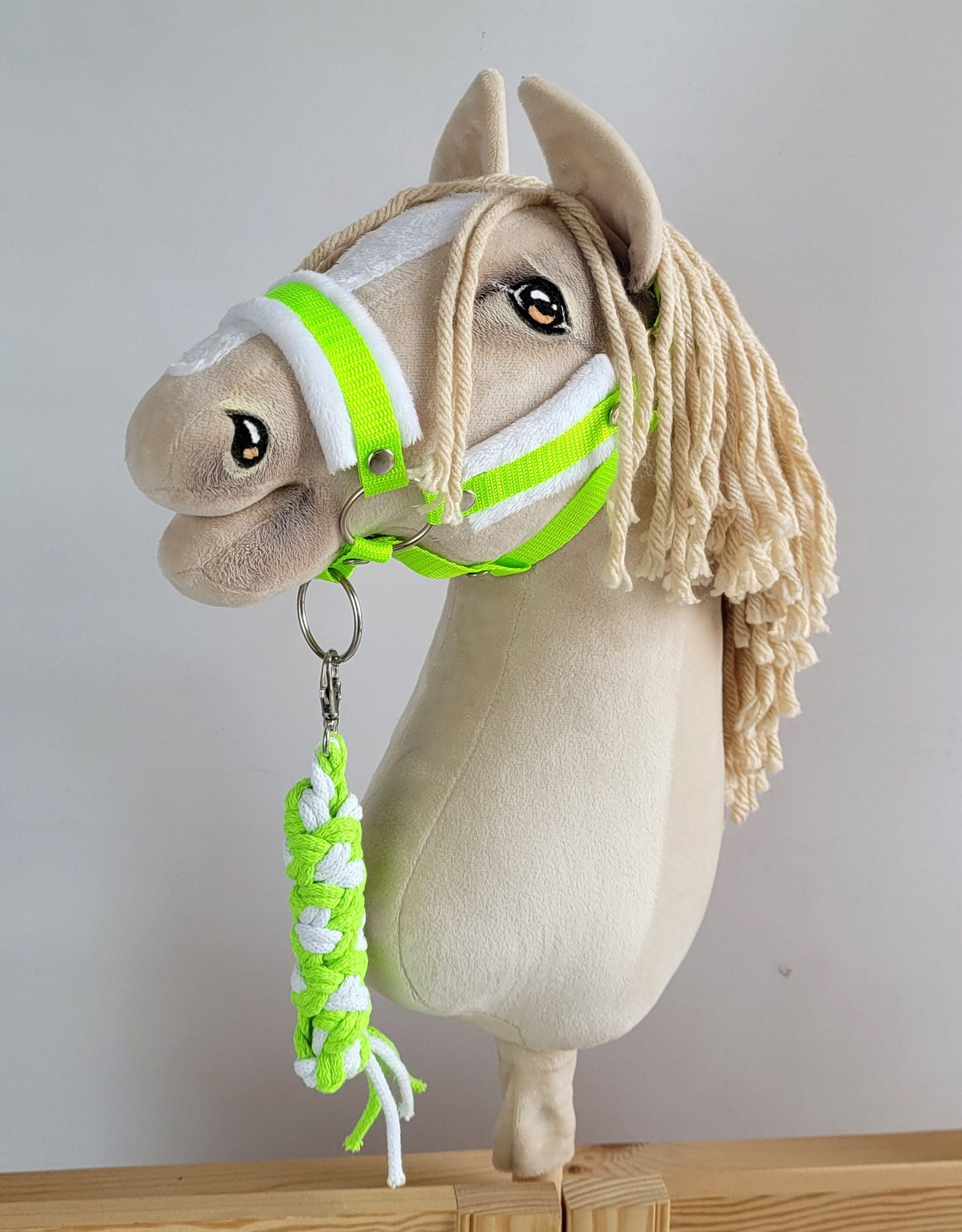 Tether for Hobby Horse made of double-twine cord - neon green/ white