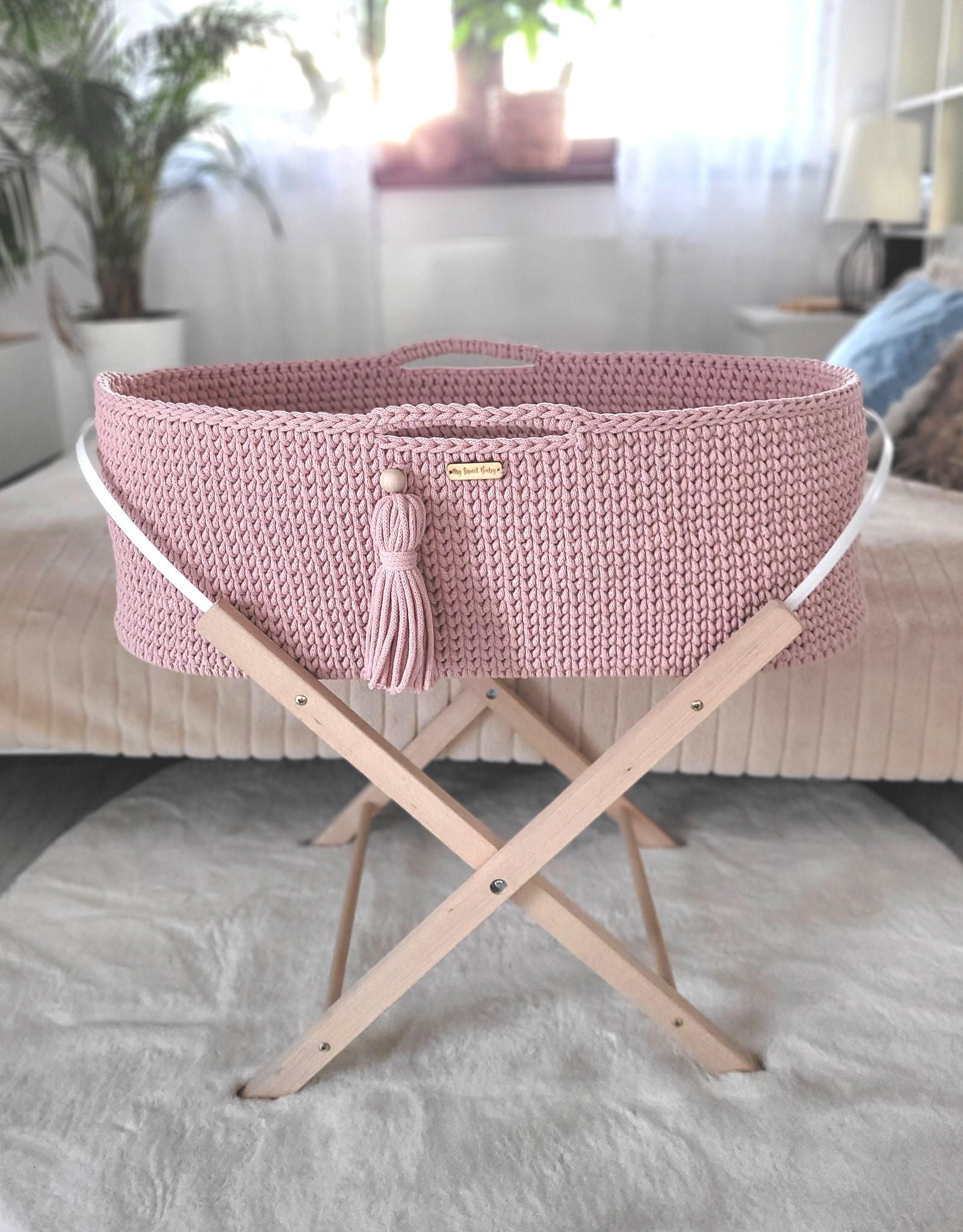 Moses basket BOHO Handmade cotton with mattress - pastel pink