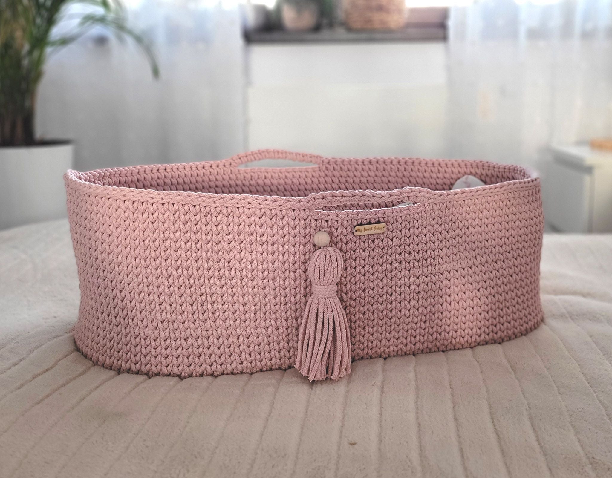 Moses basket BOHO Handmade with stand - pastel pink
