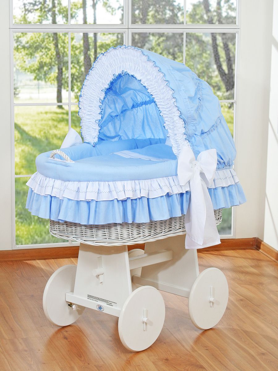 Moses Basket Wicker hood crib Bellamy - white + blue bedding