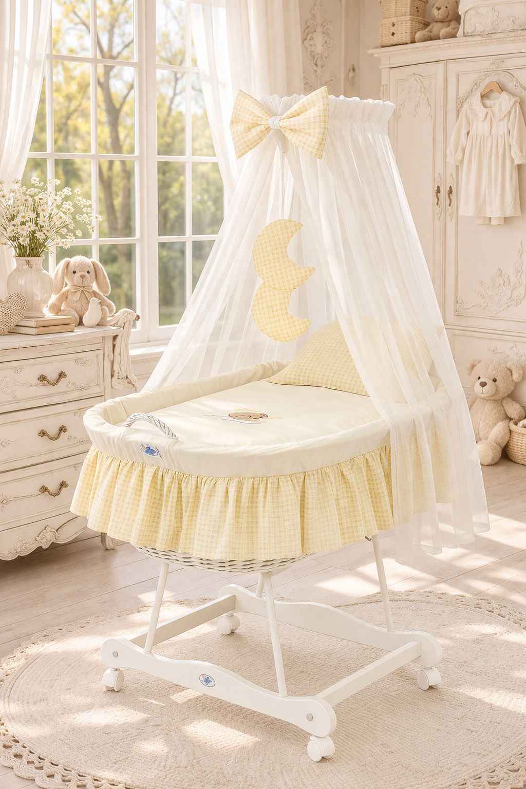 Moses Basket Wicker drape crib Good night - white + cream bedding