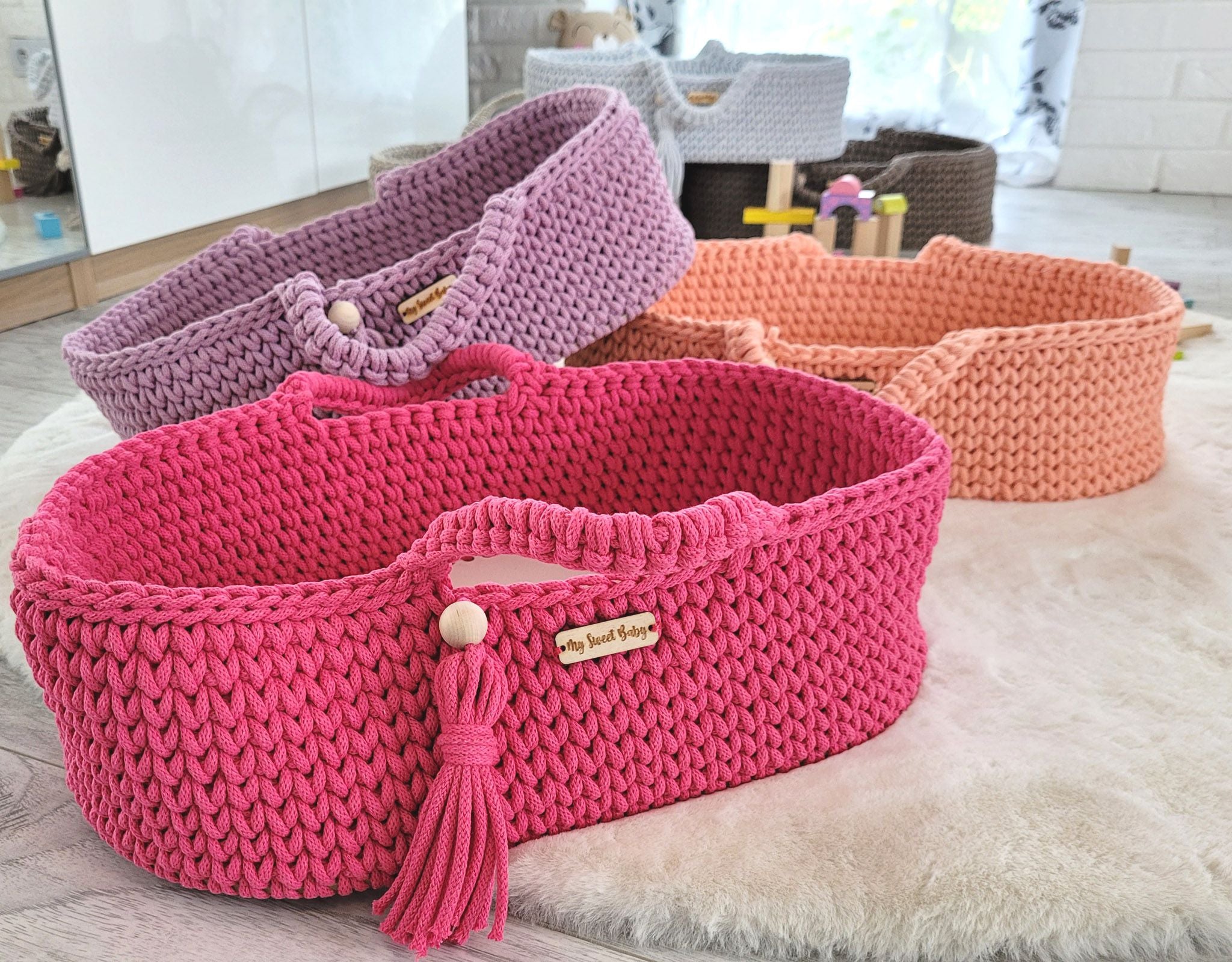 Moses basket BOHO cotton - doll carrier - fuchsia