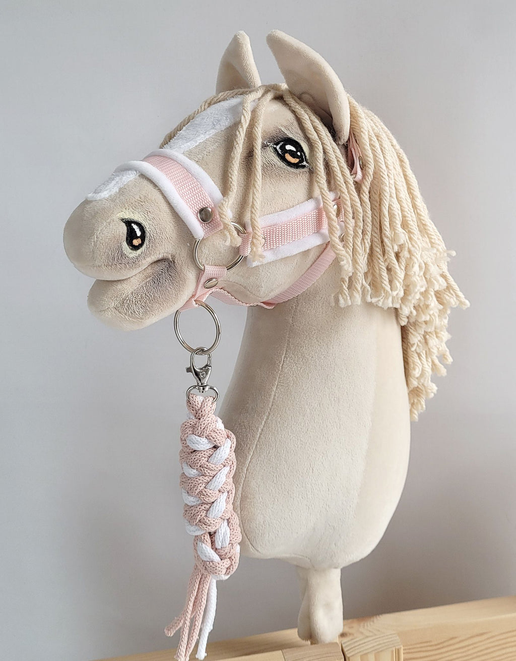 Tether for Hobby Horse made of double-twine cord - white- powder pink