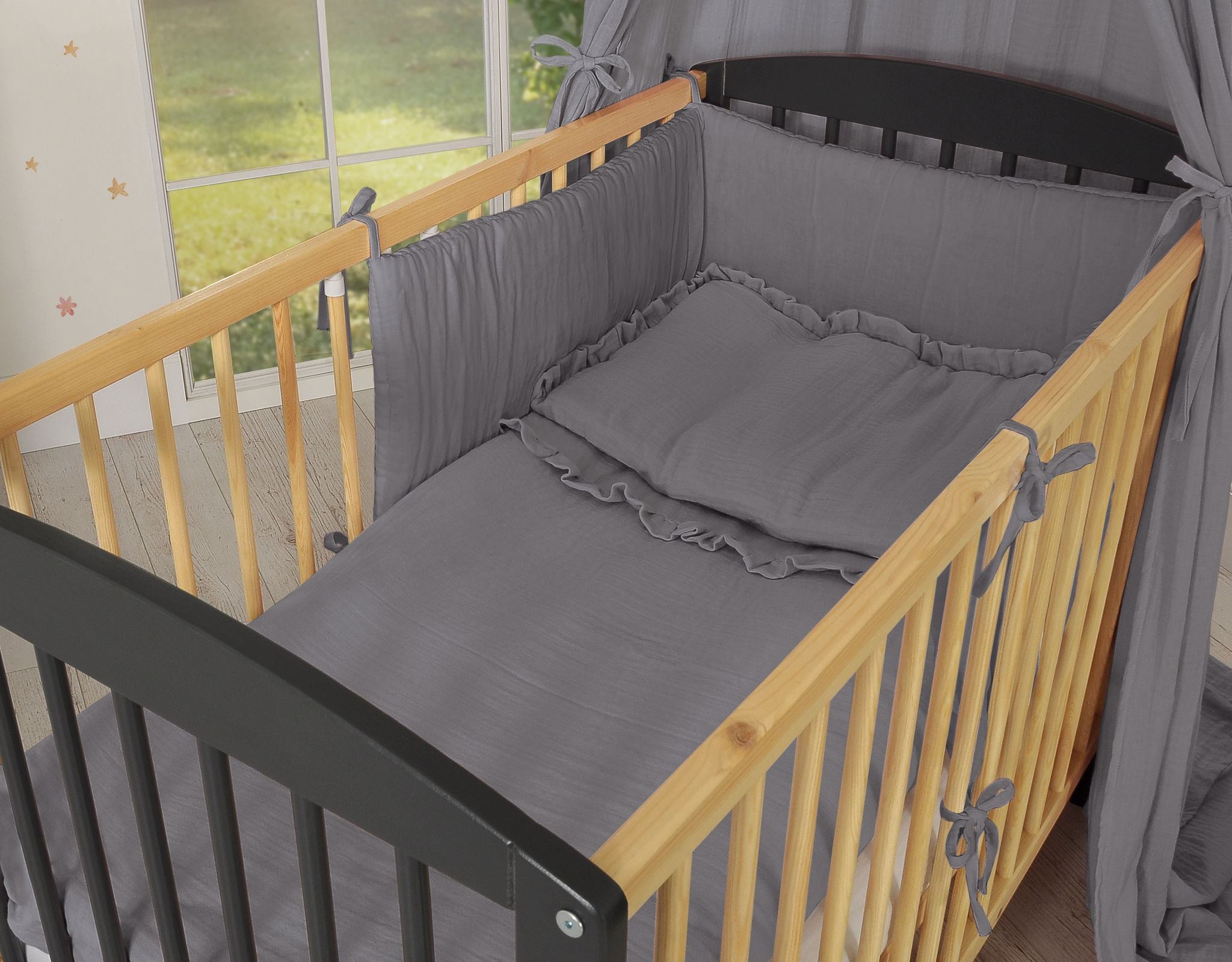 Universal muslin cot bumper 180x30 cm - anthracite