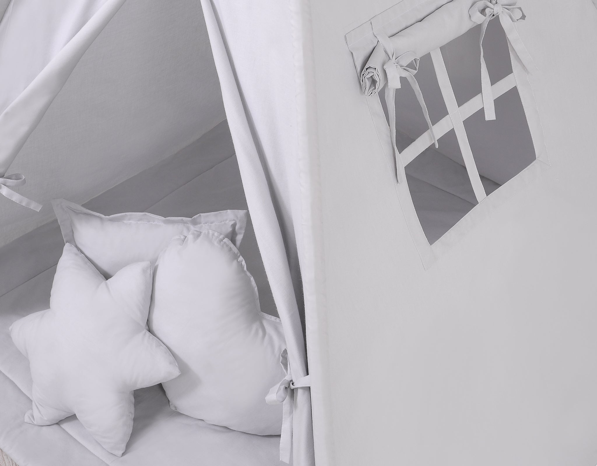 Teepee tent for kids + playmat + pillows + decorative feathers - gray