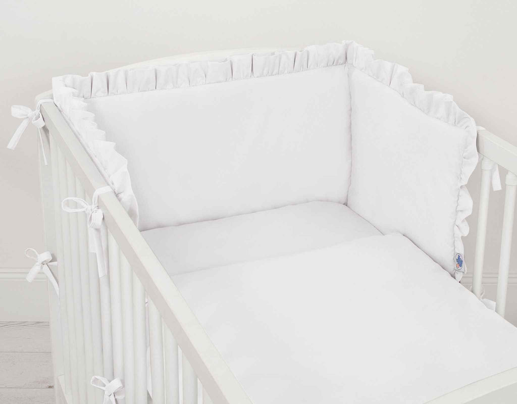Universal baby bed bumper with frill - white